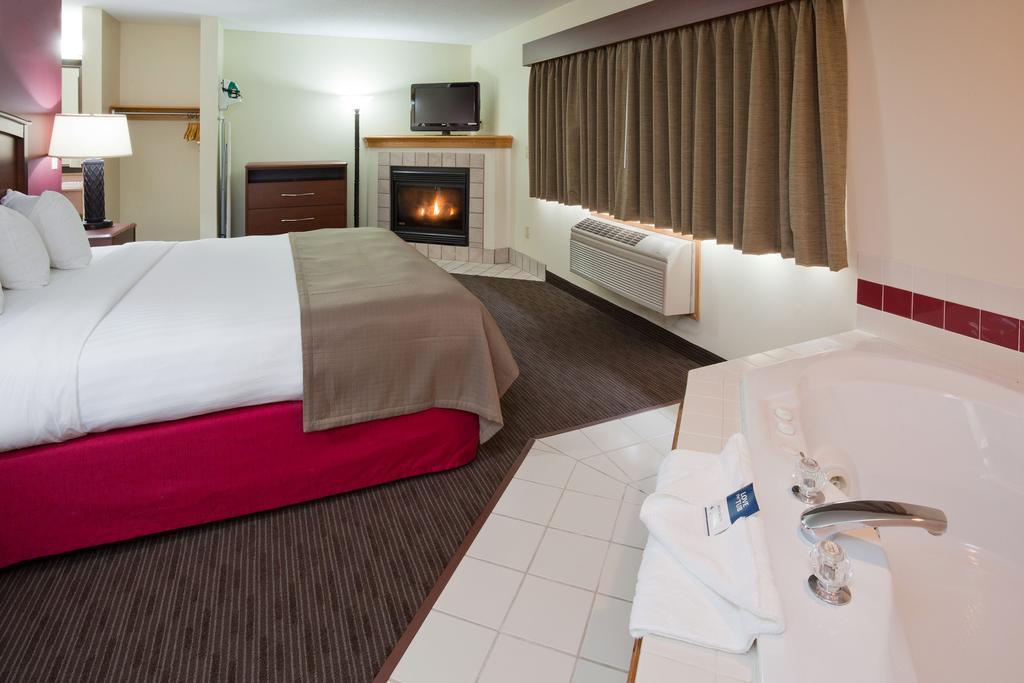 Americinn By Wyndham Princeton Mn Phòng bức ảnh